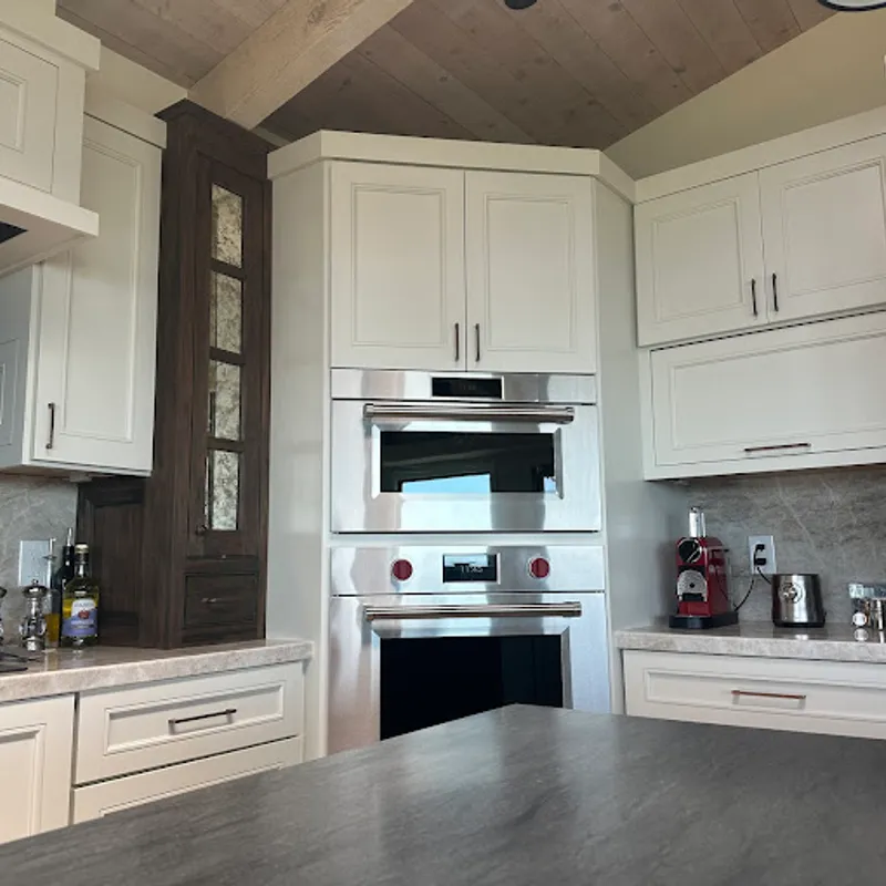 Kitchen cabinetry finish and trim, Columbus, OH area