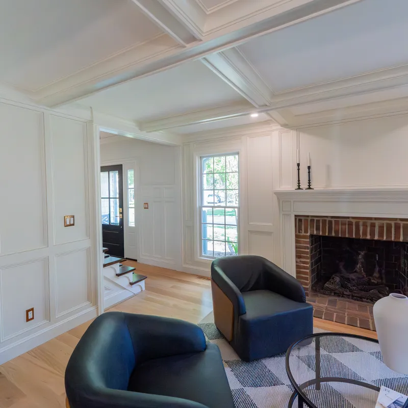 Custom entertainment center millwork and shelving, Dublin, OH