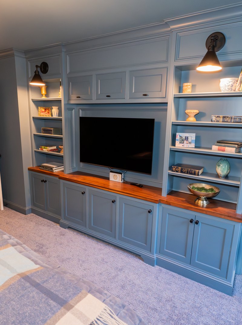 custom entertainment center for a Bexley, Ohio area home