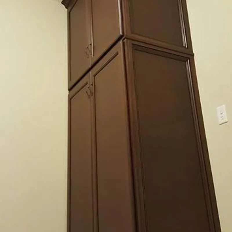 Custom laundry closet cabinetry, Columbus, OH area